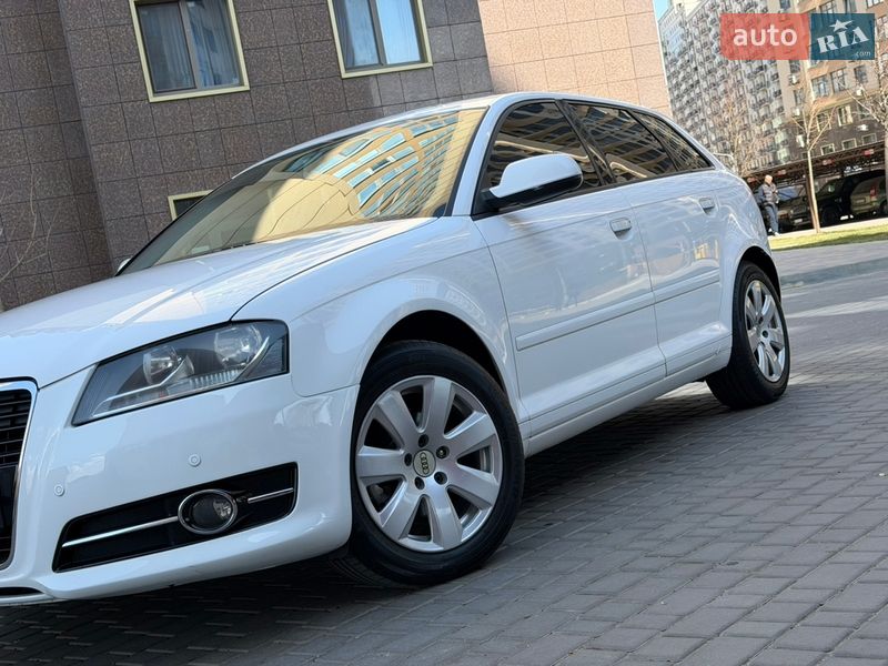 Audi-21