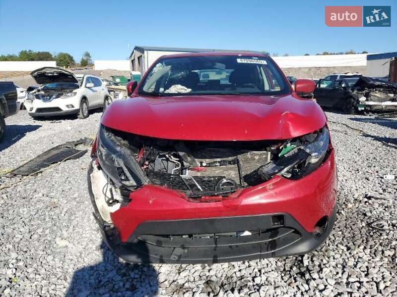 Nissan-11