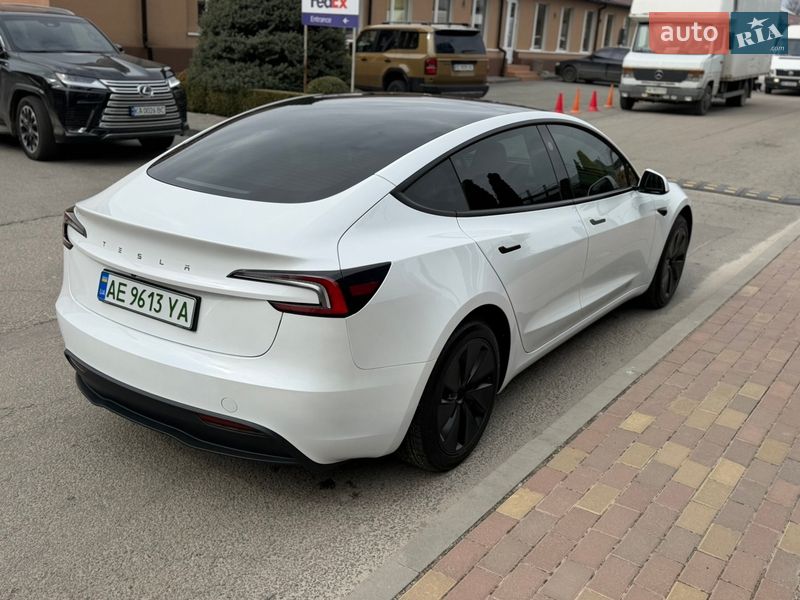Tesla-3