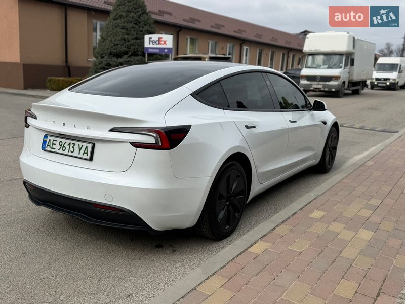 Tesla-10