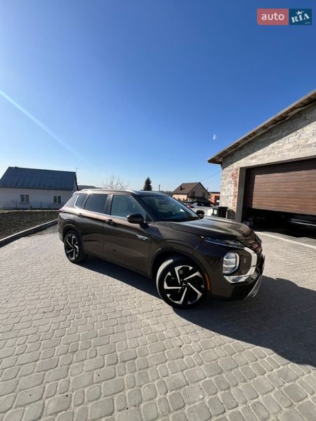 Mitsubishi-4