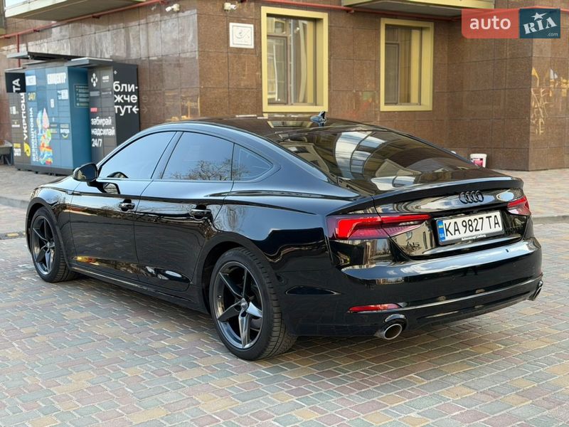 Audi-8