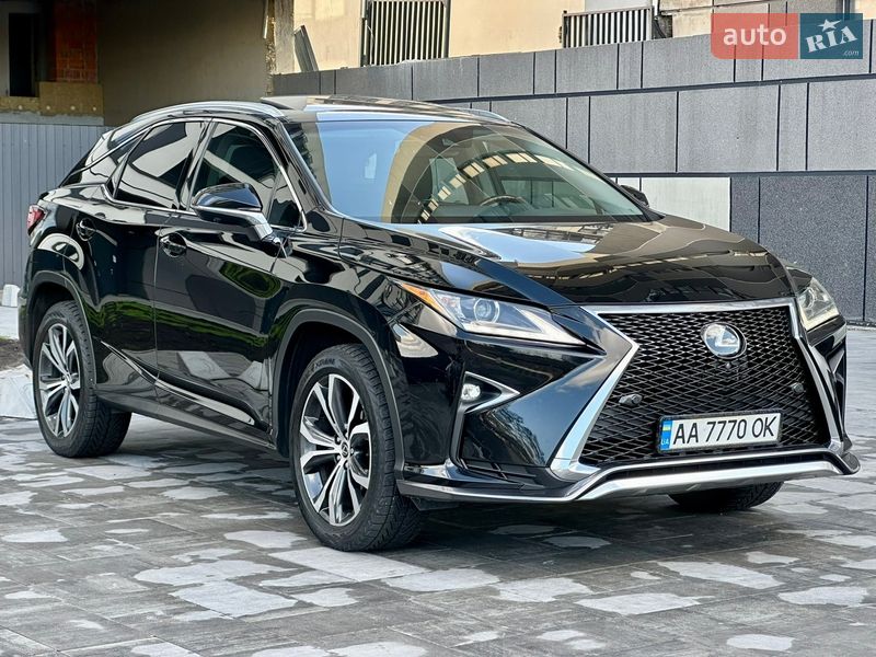 Lexus-19