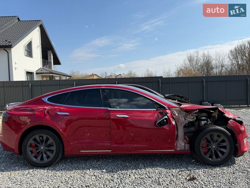 Tesla-31