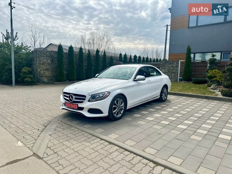 Mercedes-Benz-22