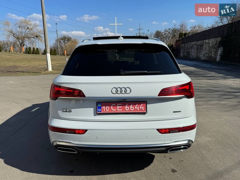 Audi-8