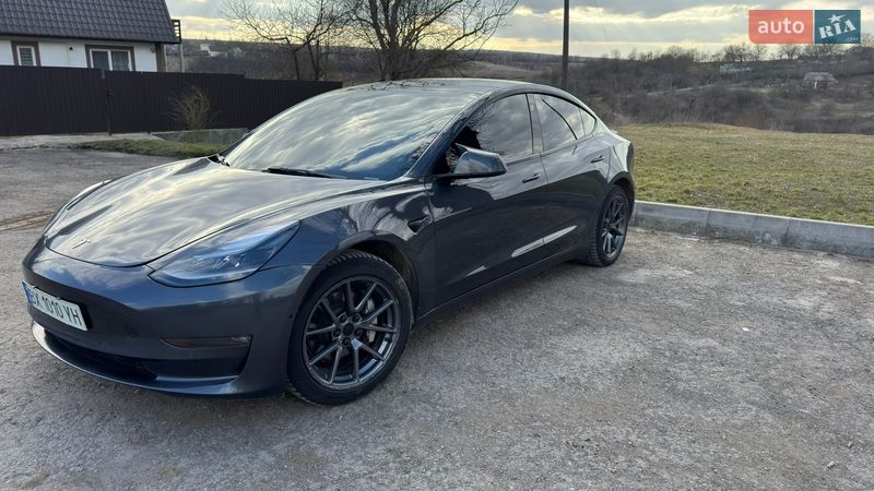 Tesla-5