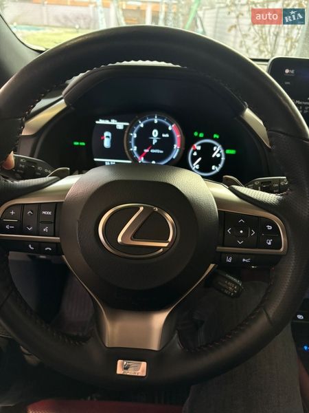 Lexus-12