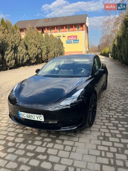 Tesla-3