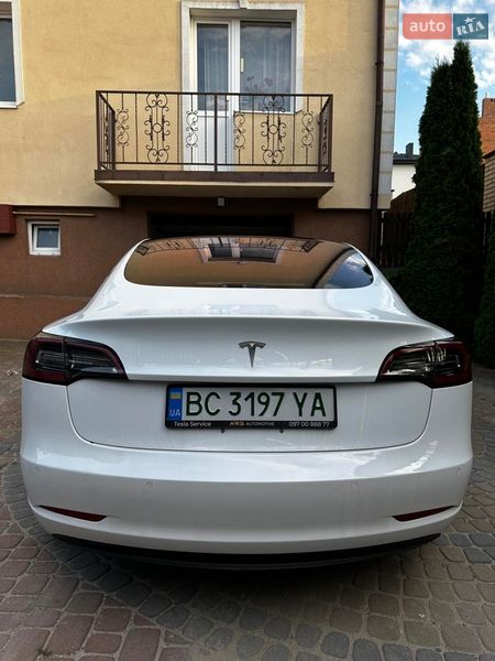 Tesla-4