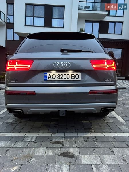 Audi-25