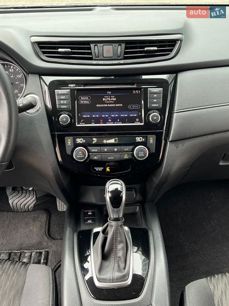 Nissan-29