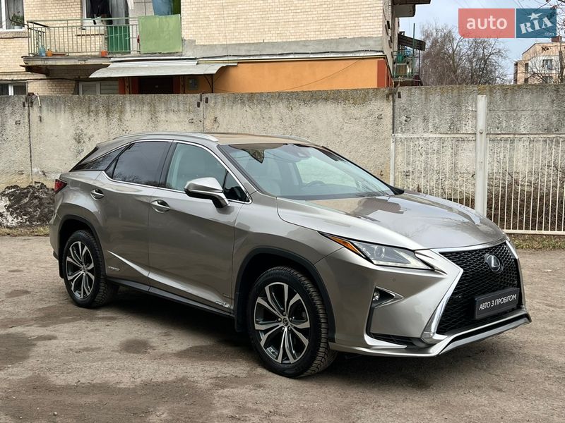 Lexus-28