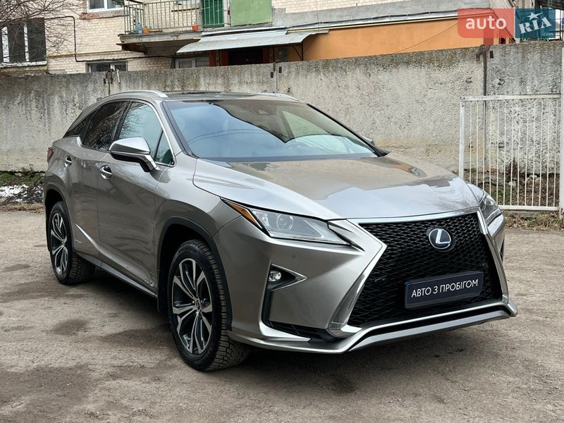 Lexus-29