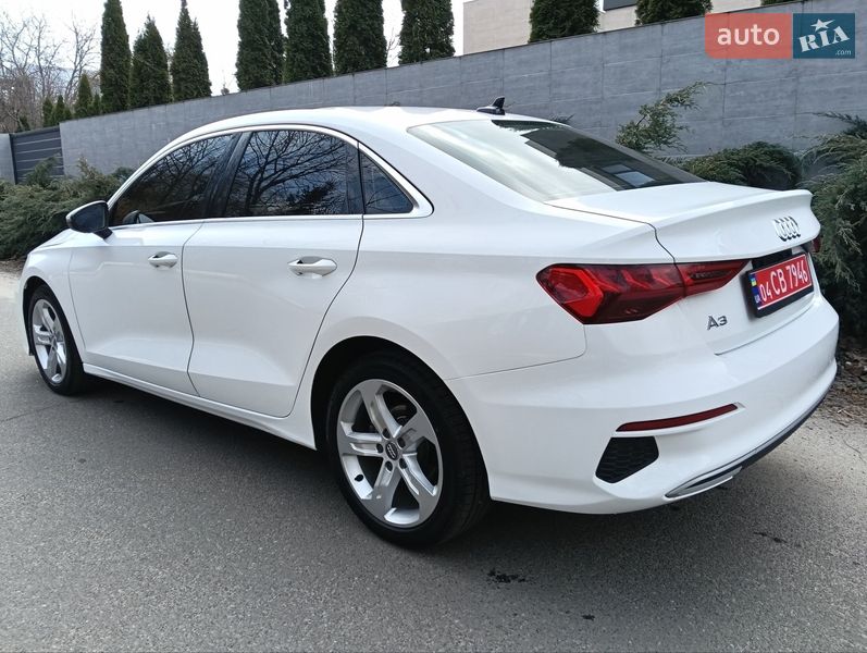 Audi-8