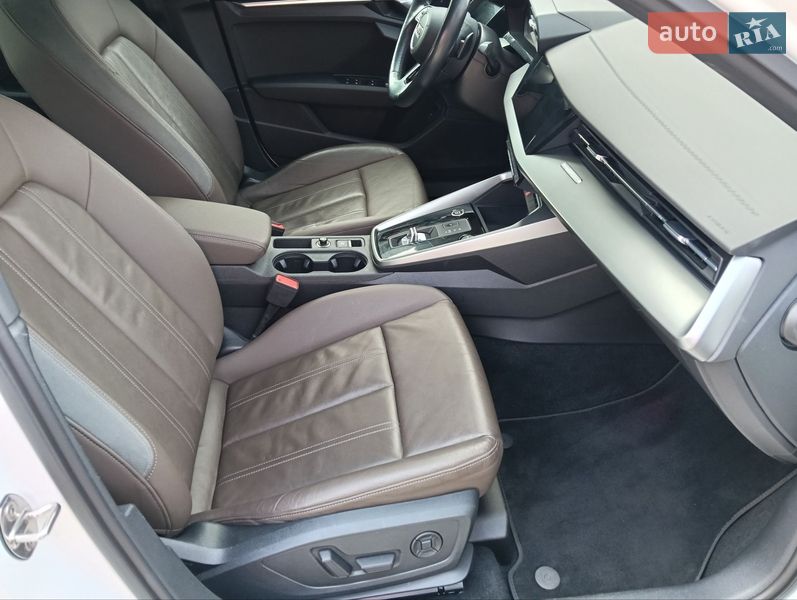 Audi-21