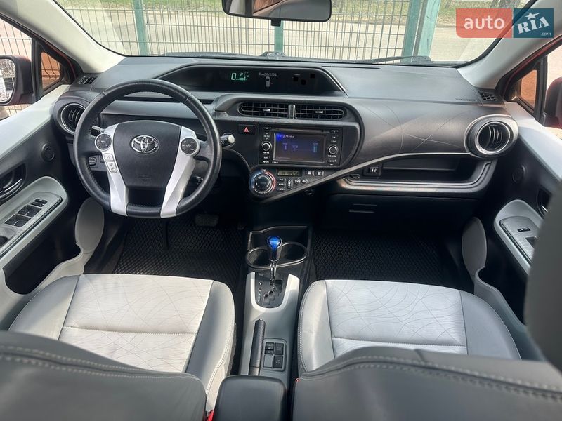 Toyota Prius C 2014