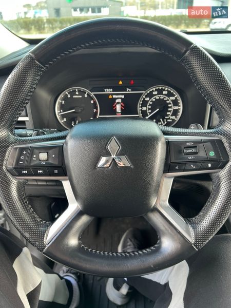 Mitsubishi-20