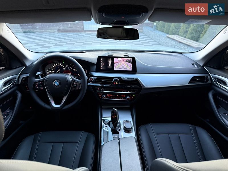 BMW-8
