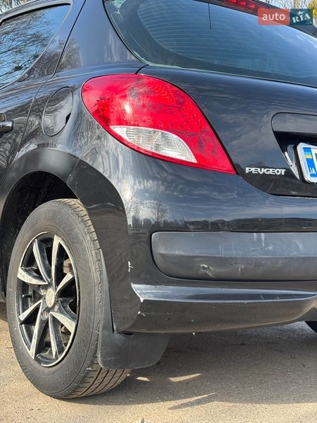 Peugeot-0