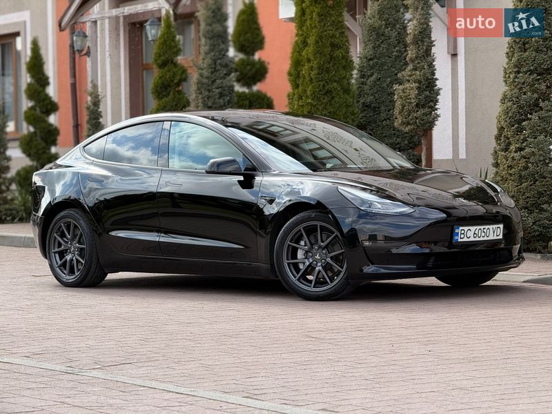Tesla-30