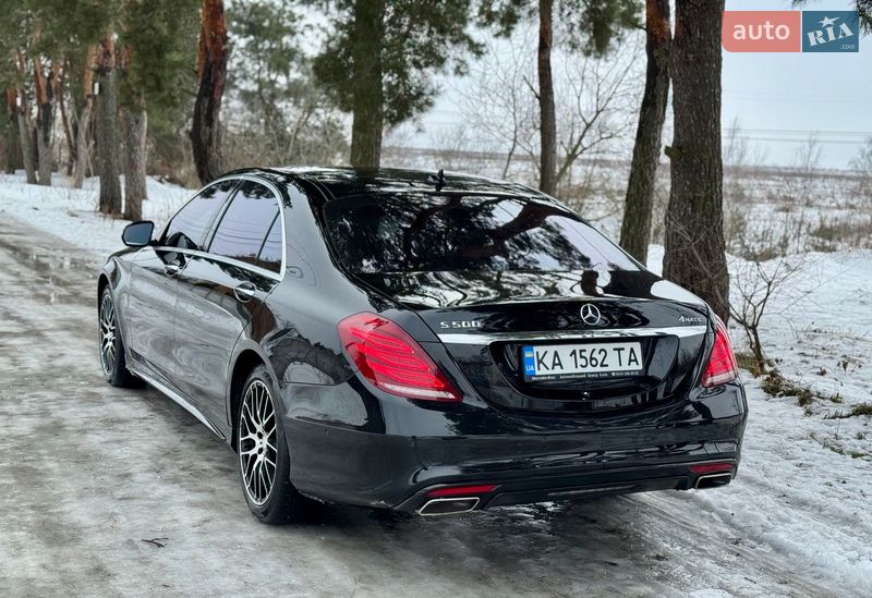 Mercedes-Benz-31