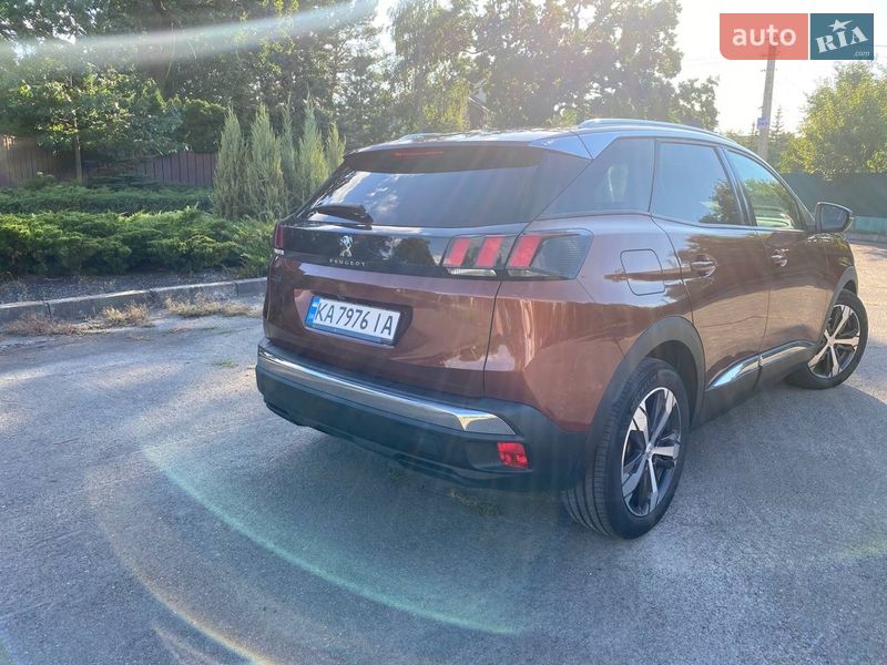 Peugeot-5