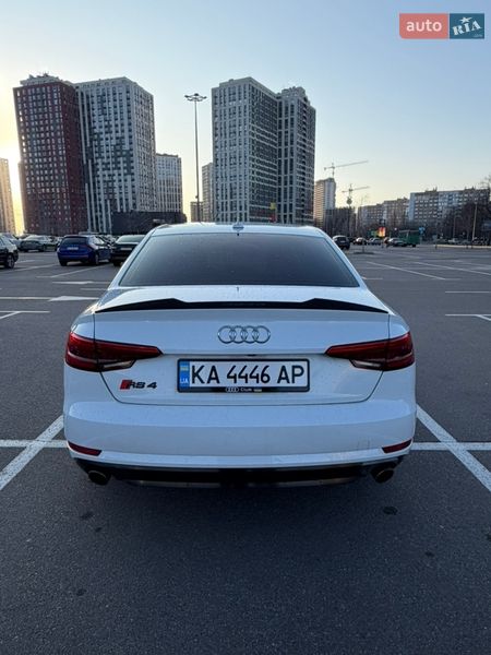 Audi-5