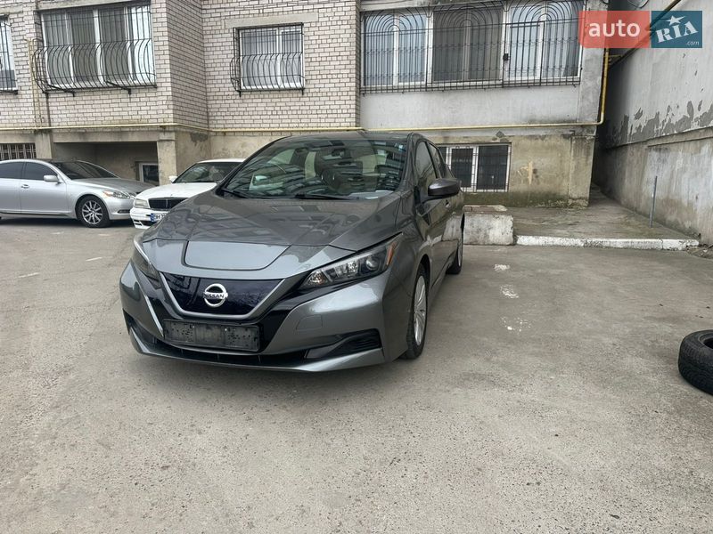 Nissan-6