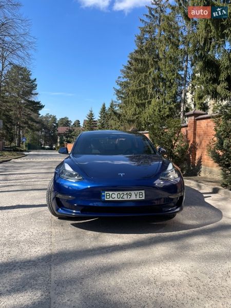 Tesla-3