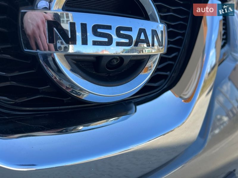 Nissan-42
