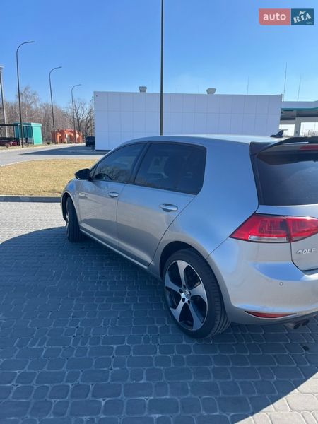 Volkswagen Golf 2014