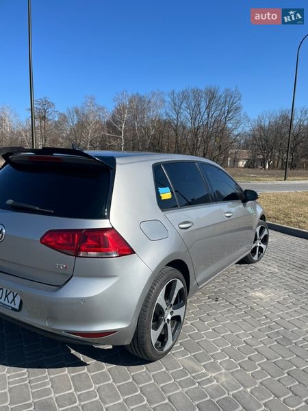 Volkswagen Golf 2014