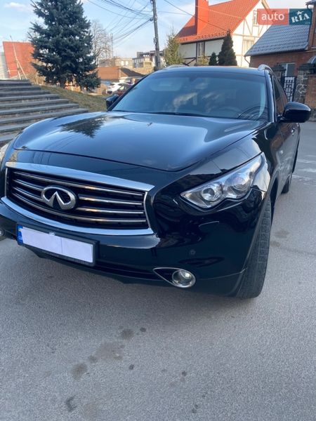 Infiniti-10