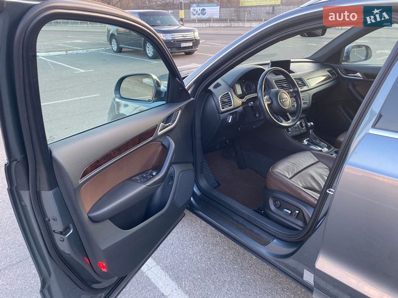 Audi-40