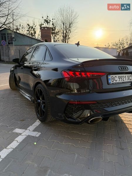 Audi-3