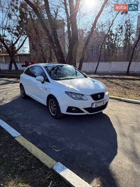 SEAT-8