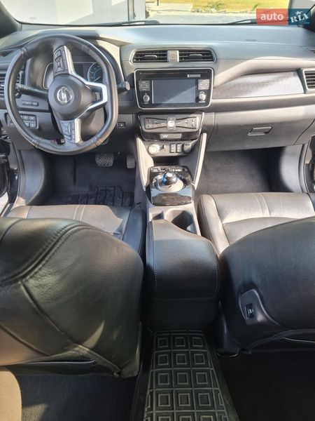 Nissan-14