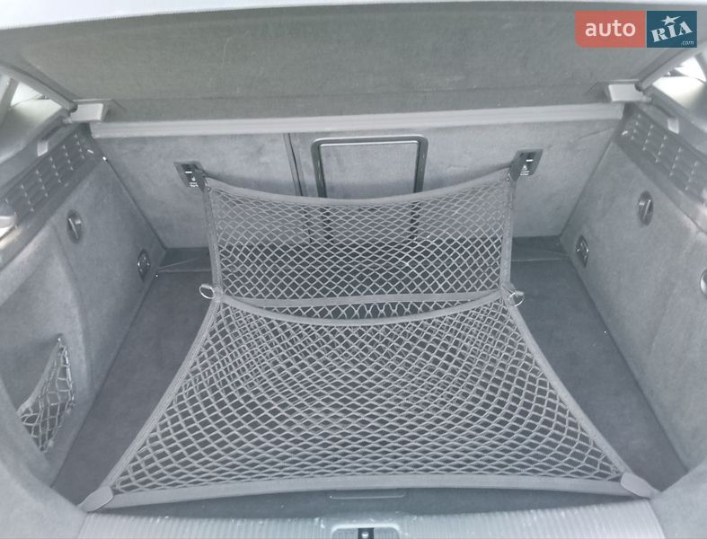 Audi-8