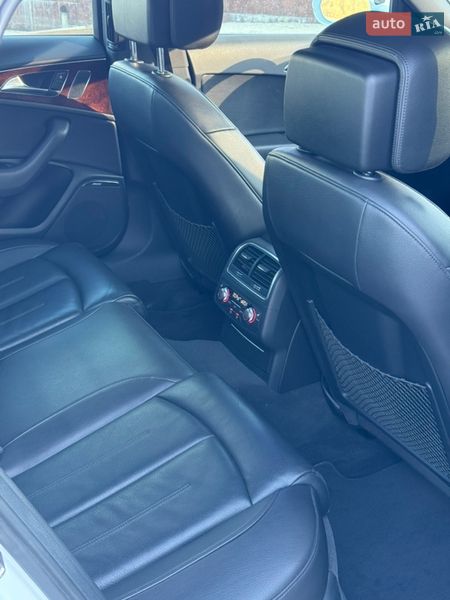 Audi-24