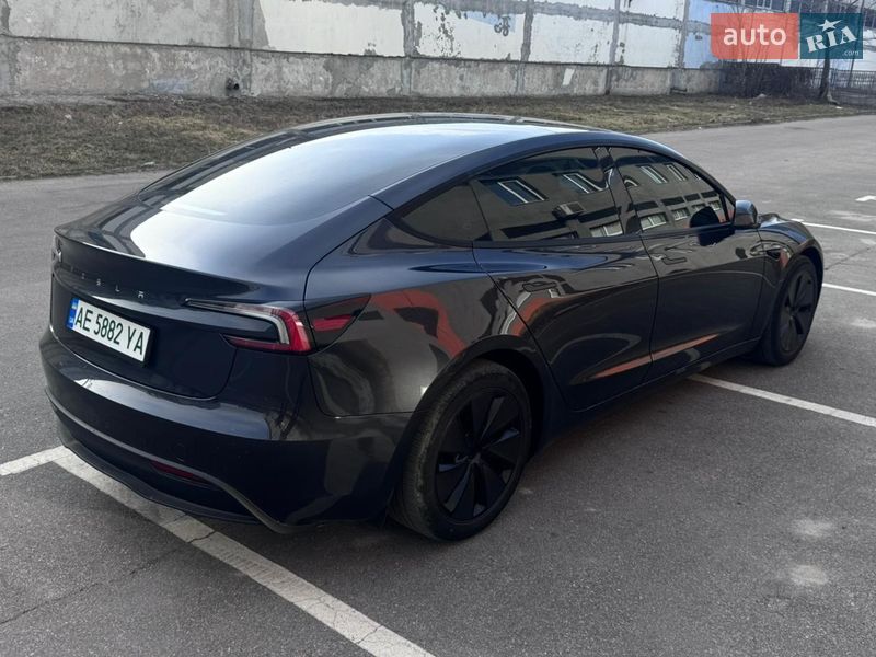 Tesla-10