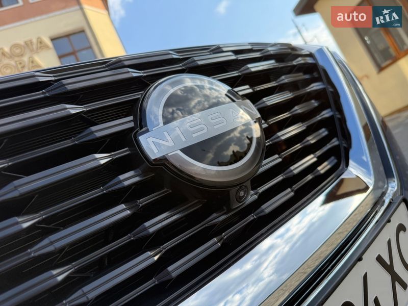 Nissan-12