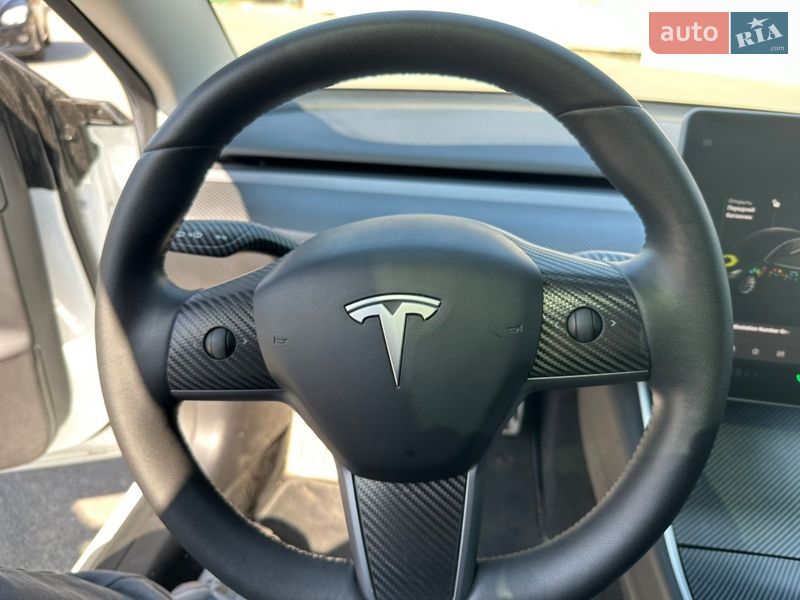 Tesla-4