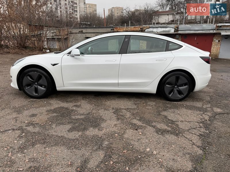 Tesla-30