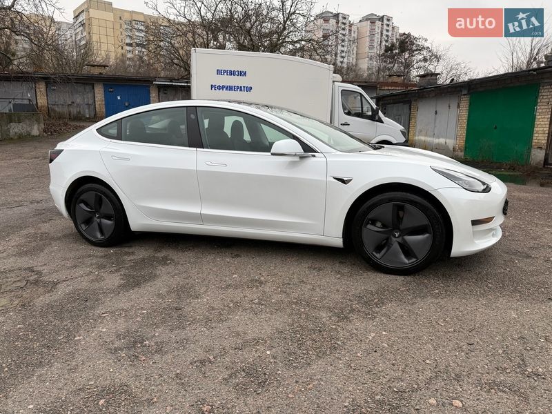 Tesla-36