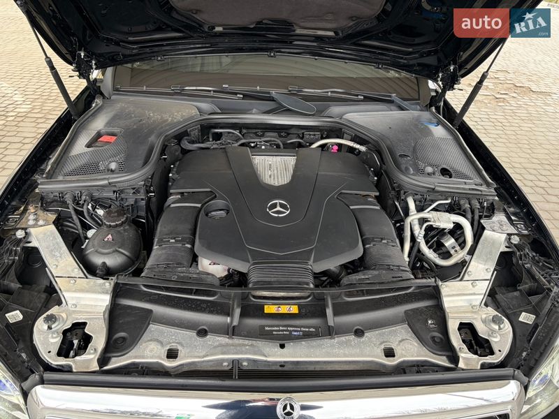 Mercedes-Benz-29