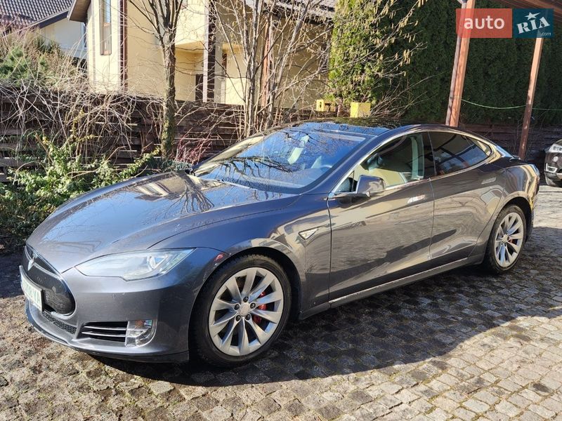 Tesla-14