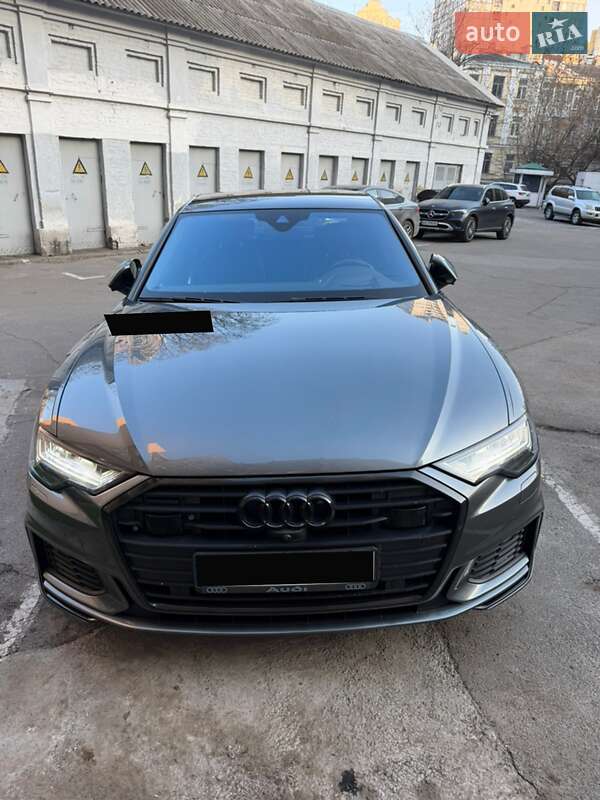 Audi-3