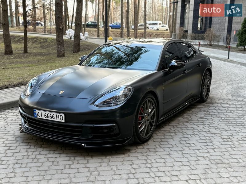 Porsche-1