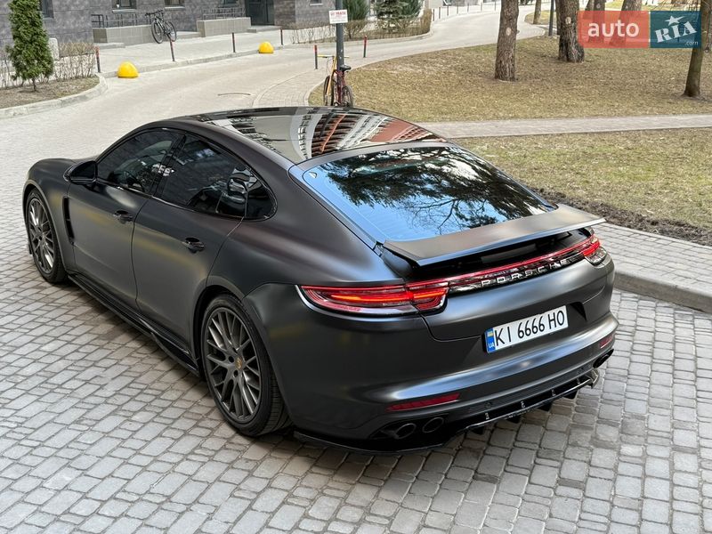 Porsche-10